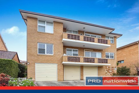 1/24 Wonoona Parade, OATLEY NSW 2223