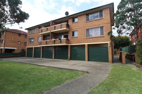 12/42 FERGUSON Avenue, WILEY PARK NSW 2195