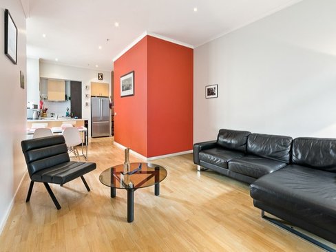 12 44 Chetwynd Street West Melbourne 3003