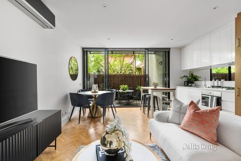 124 6 Lisson Grove Hawthorn 3122
