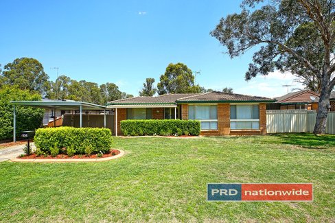 126 Hume Crescent, WERRINGTON COUNTY NSW 2747