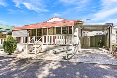 127 Lakeline Drive, KANAHOOKA NSW 2530