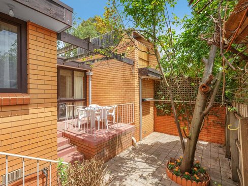 1 28 Clyde Street Surrey Hills 3127