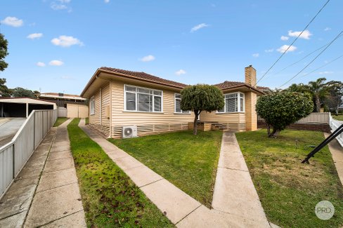128 Mackenzie St West, GOLDEN SQUARE VIC 3555