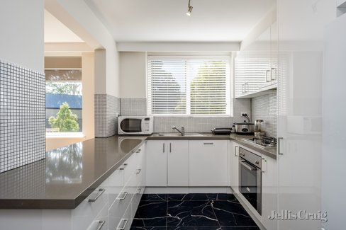 1/28 St Georges Road Armadale 3143