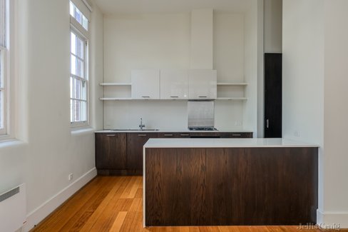 1/29 Manchester Lane Parkville 3052