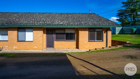 1/29 Willow Street, KOORINGAL NSW 2650