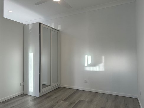 12b Dabchick Drive, Burleigh Waters QLD 4220