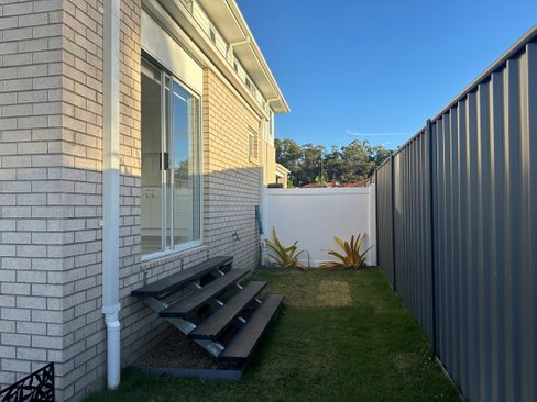 12b Dabchick Drive, Burleigh Waters QLD 4220