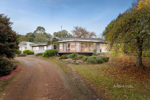 13-15 Lewis Road Healesville 3777