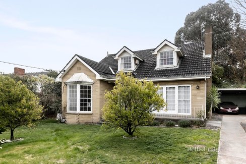 13 & 15 Morinda Crescent Doncaster East 3109