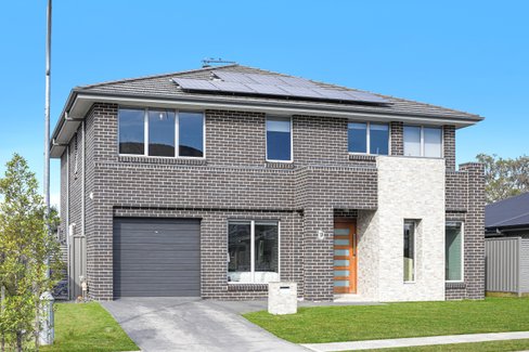 13 Alkira Circuit, HORSLEY NSW 2530