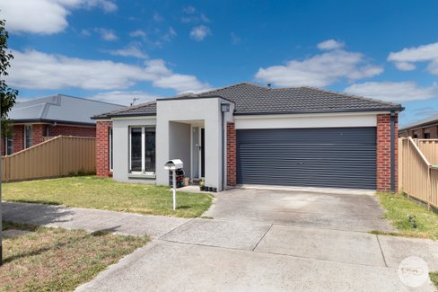 13 Baudinette Drive, SEBASTOPOL VIC 3356