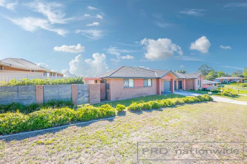 1/3 Blackley Avenue, RAWORTH NSW 2321