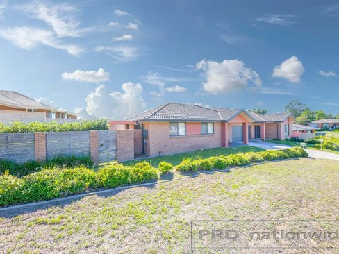 1/3 Blackley Avenue, RAWORTH NSW 2321