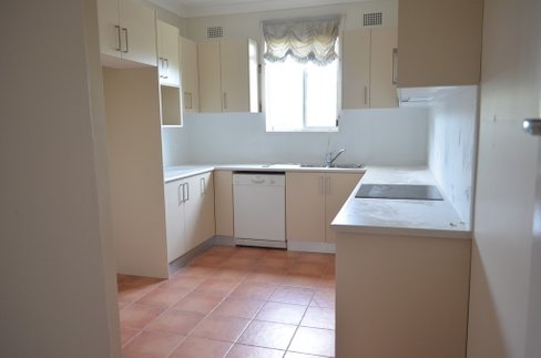 13 Carcoola St, CAMPBELLTOWN NSW 2560