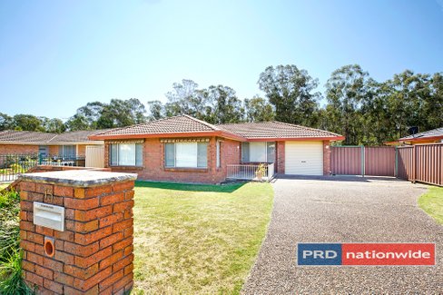 13 Cobbity Avenue, WERRINGTON DOWNS NSW 2747