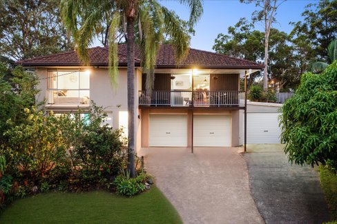 13 Darling Crescent, MOLENDINAR QLD 4214
