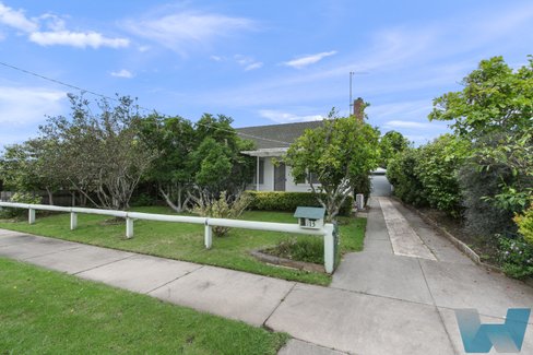 13 Dean Street, Bairnsdale