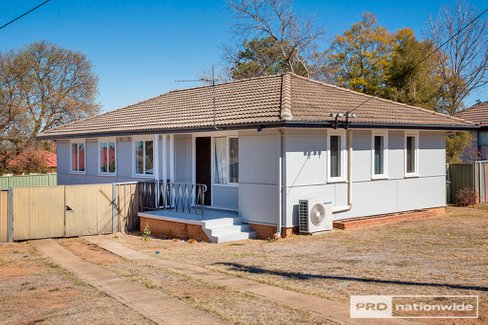 13 Drummond Road, TAMWORTH NSW 2340