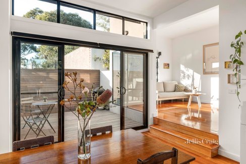 13 Erskine Place North Melbourne 3051