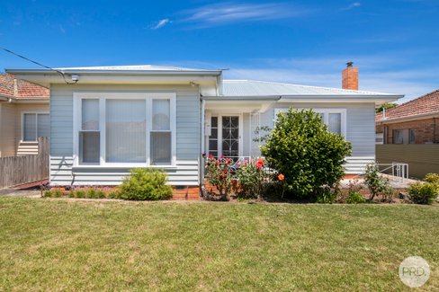 13 Fisher Street, WENDOUREE VIC 3355