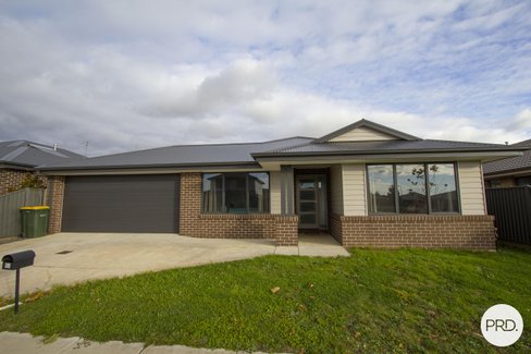 13 Harris Drive, LUCAS VIC 3350