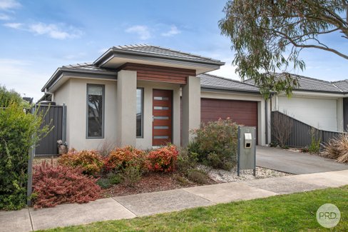 13 Holgate Road, LUCAS VIC 3350