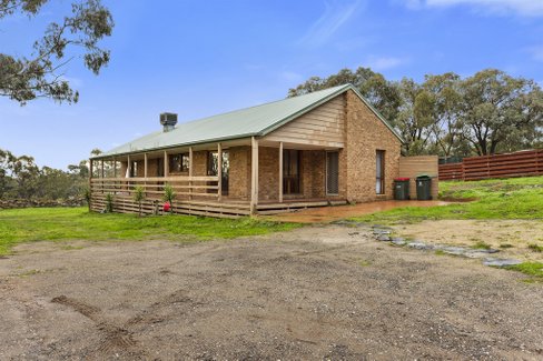 13 James Street, EAGLEHAWK VIC 3556