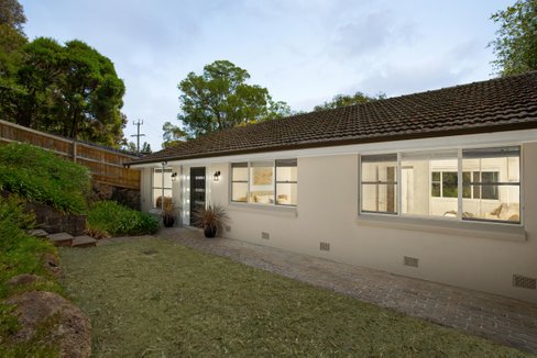 1/3 Kenarra Court Hurstbridge 3099