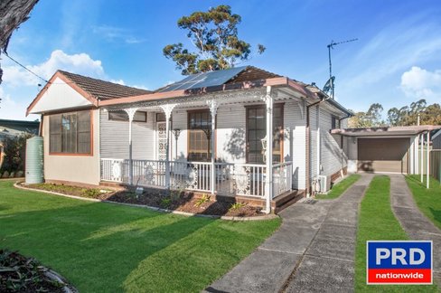 13 Lakelands Drive, DAPTO NSW 2530