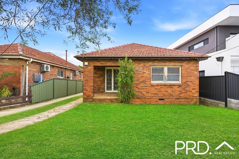 13 Lesley Avenue, REVESBY NSW 2212