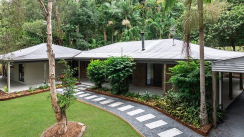 13 Lillee Court, CURRUMBIN VALLEY QLD 4223