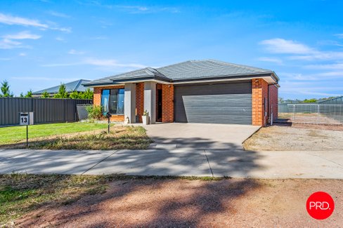 13 Malone Park Road, MARONG VIC 3515