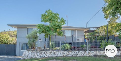 13 Marina Avenue, BOYNE ISLAND QLD 4680