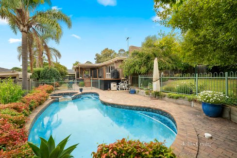 13 Michellan Court Donvale 3111