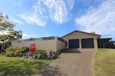 13 Mingaletta Drive, ASHMORE QLD 4214