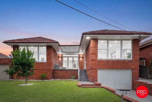 13 Moorefield Avenue, KOGARAH NSW 2217
