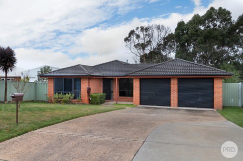 13 Mountview Drive, SEBASTOPOL VIC 3356