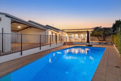 13 Palmwood Court, BURLEIGH WATERS QLD 4220