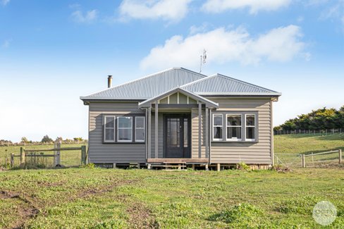 13 Pett Street, SKIPTON VIC 3361