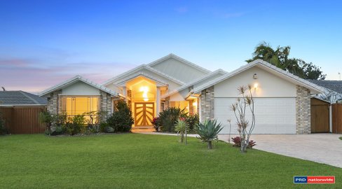 13 Placid Court, VARSITY LAKES QLD 4227