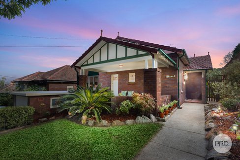 13 Railway Parade, PENSHURST NSW 2222