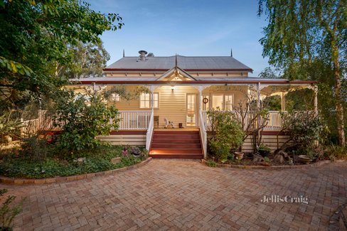 13 Rodger Road Wandin North 3139