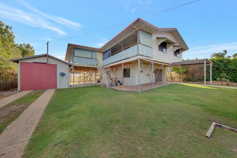 13 Salgado Street, BOYNE ISLAND QLD 4680