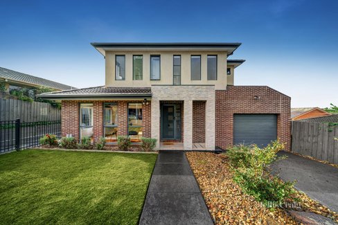 13 Shirley Court Doncaster East 3109