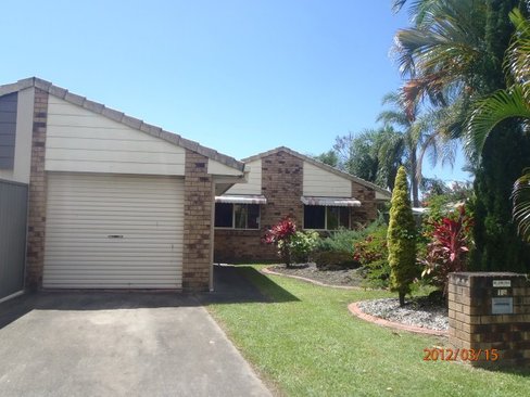 13 Southlake Drive, VARSITY LAKES QLD 4227