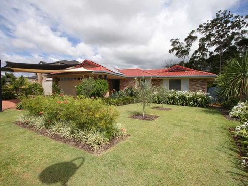 13 Sugargum Court, MOLENDINAR QLD 4214