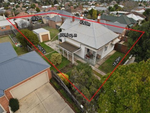 13 Sydenham Avenue Manifold Heights 3218