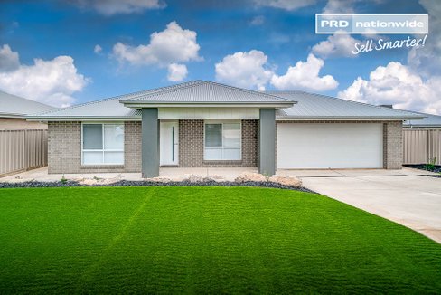 13 Thane Court, LLOYD NSW 2650